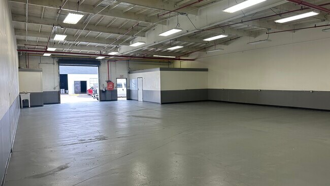 Plus de détails pour 13259-13265 Imperial Hwy, Whittier, CA - Industriel à louer