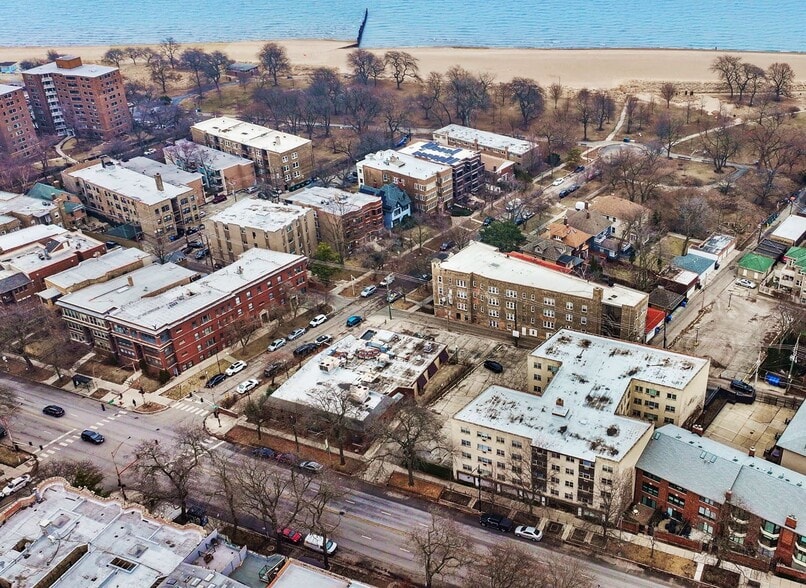 6935 N Sheridan Rd, Chicago, IL for sale - Building Photo - Image 2 of 21