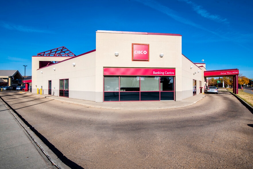 8713 156th St, Edmonton, AB for lease - Building Photo - Image 3 of 20