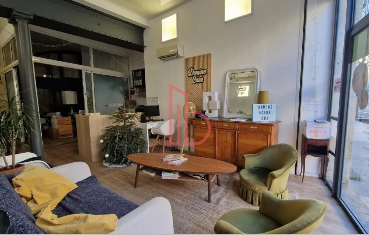 Bureau dans Bordeaux à louer Photo du bâtiment- Image 1 de 8