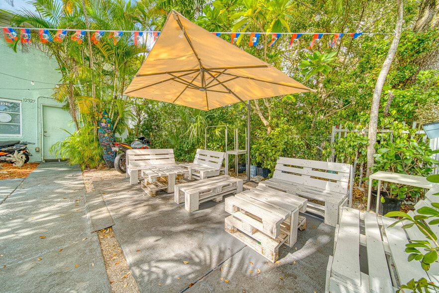 12325-12329 NE 6th Ave, North Miami, FL for sale - Building Photo - Image 3 of 42