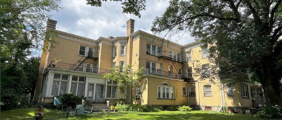 543-573 W 8th St, Plainfield, NJ à vendre - Photo du bâtiment - Image 2 de 14