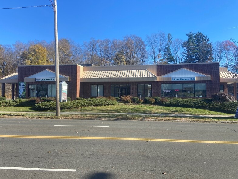 1647 Whitney Ave, Hamden, CT à louer - Photo du bâtiment - Image 1 de 9