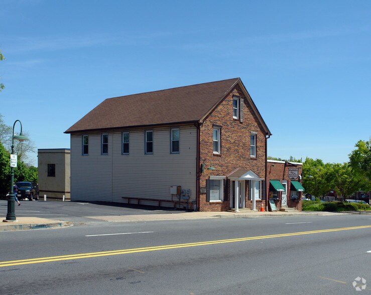 26323 Ridge Rd & 26315-26317 Ridge Rd portefeuille de 2 propriétés à vendre sur LoopNet.ca - Photo principale - Image 2 de 2