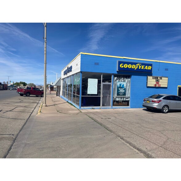 1615 10th St, Alamogordo, NM à vendre - Photo du bâtiment - Image 2 de 9