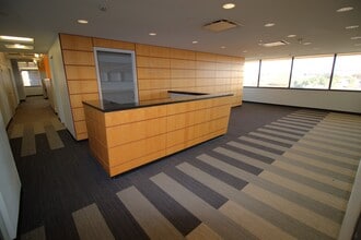 6305 Ivy Ln, Greenbelt, MD for lease Interior Photo- Image 2 of 8