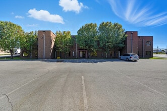 9309-9319 Cincinnati-Columbus Rd, West Chester, OH for lease Interior Photo- Image 2 of 26