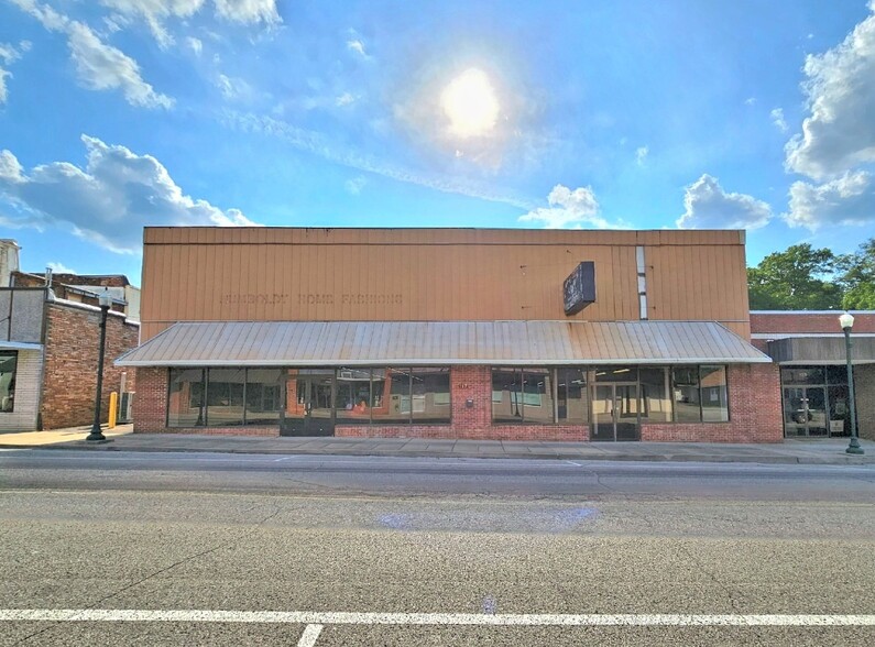 117 N 14th Ave, Humboldt, TN for sale - Building Photo - Image 1 of 37