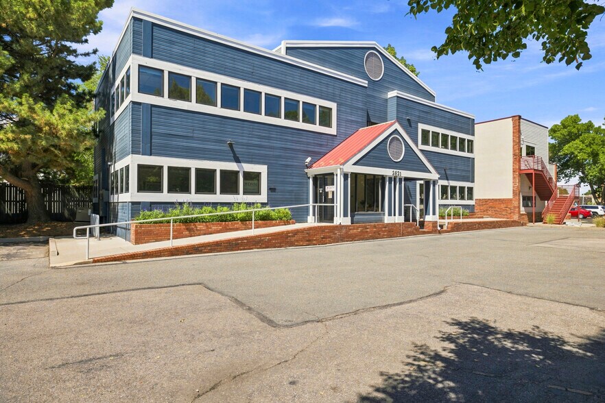2821 Remington St, Fort Collins, CO à vendre - Photo du bâtiment - Image 2 de 32