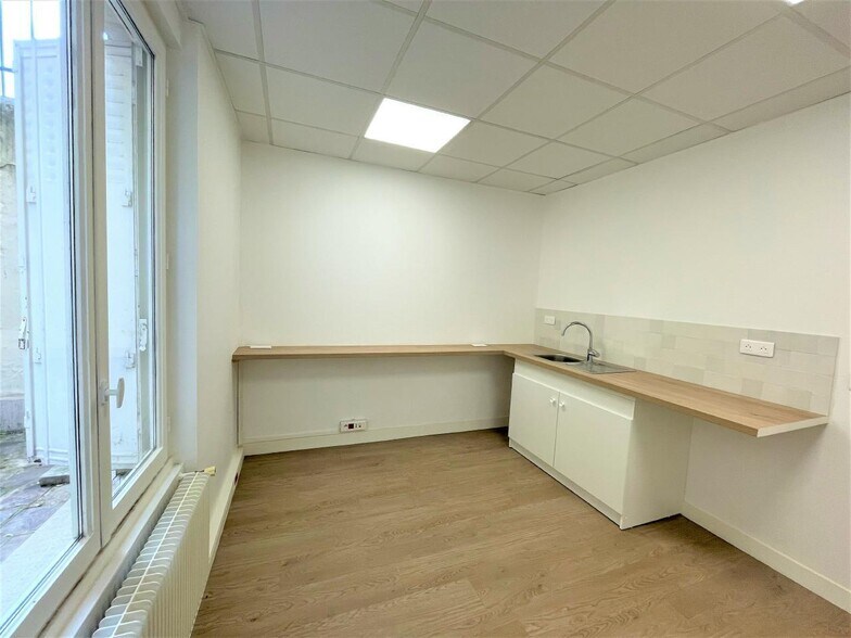 64 Rue Catherine De La Rochefoucauld, Paris à louer - Photo intérieure - Image 3 de 11
