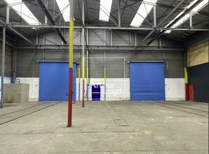 Flex in Corbeil-Essonnes for lease Interior Photo- Image 1 of 4