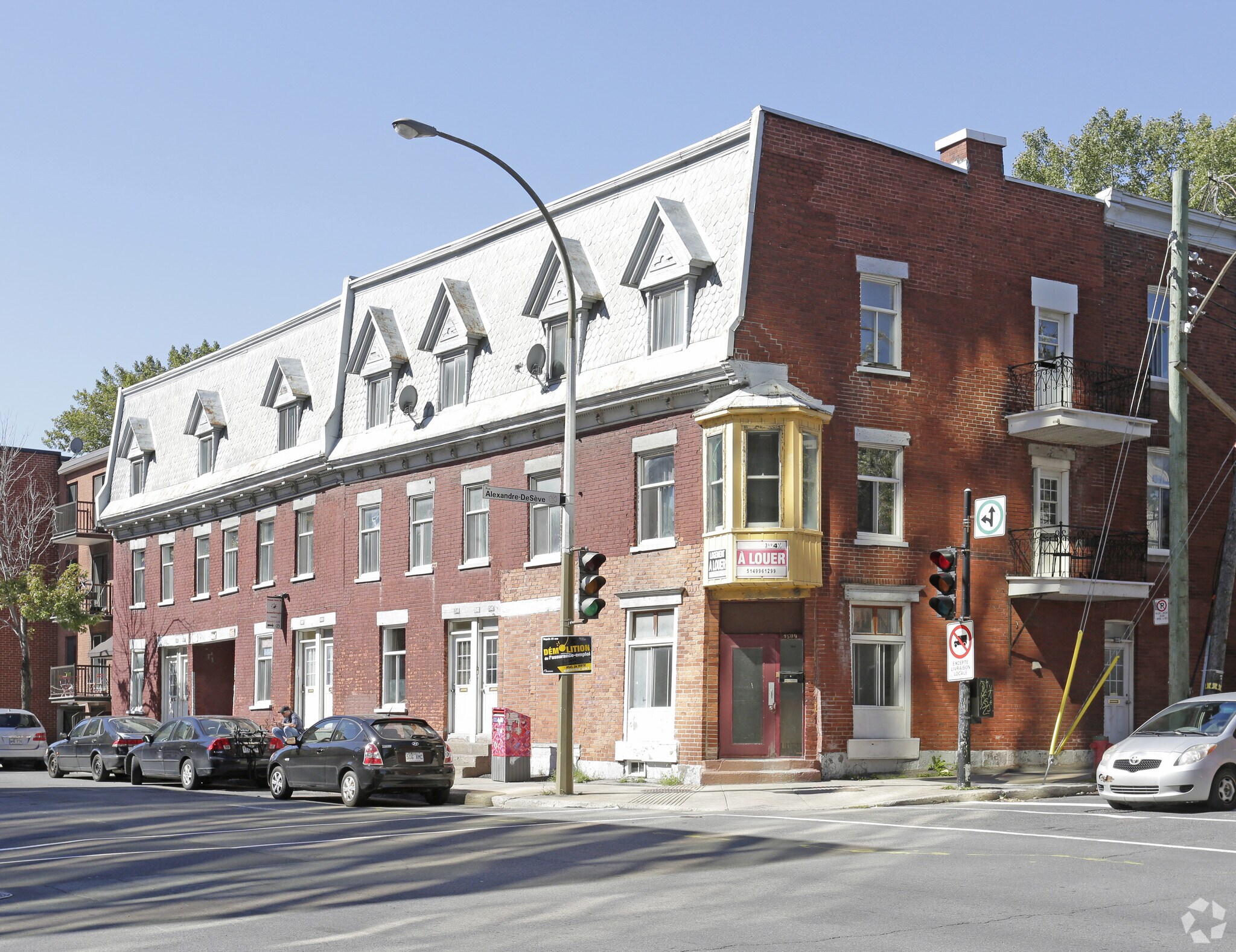 1489-1509 Boul de Maisonneuve E, Montréal, QC for sale Primary Photo- Image 1 of 1