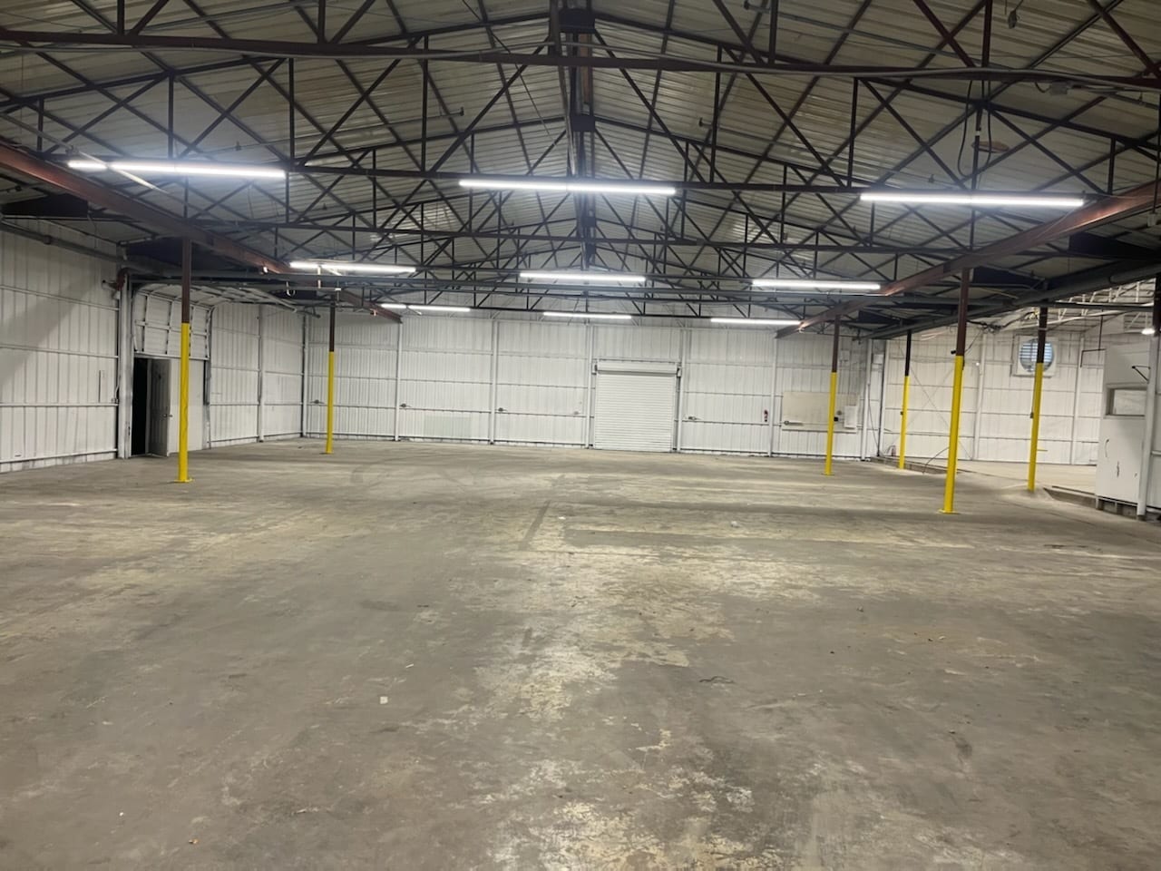 4809 Century Dr, Forest Hill, TX for sale Interior Photo- Image 1 of 3