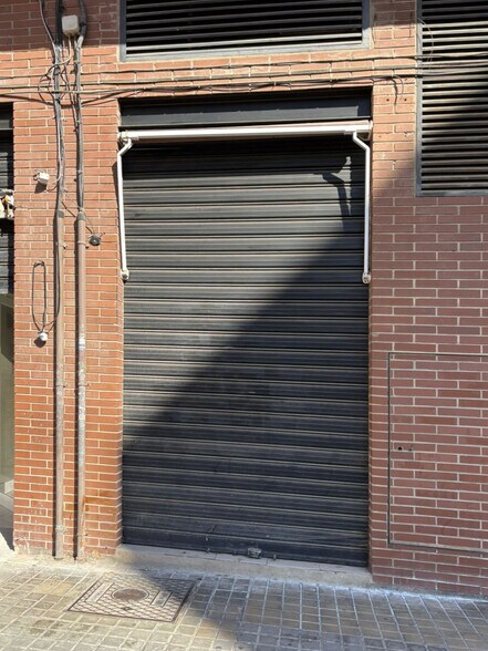 Retail in València, Valencia for lease - Interior Photo - Image 2 of 3