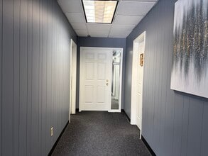 315 Ushers Rd, Ballston Lake, NY for lease Interior Photo- Image 2 of 10