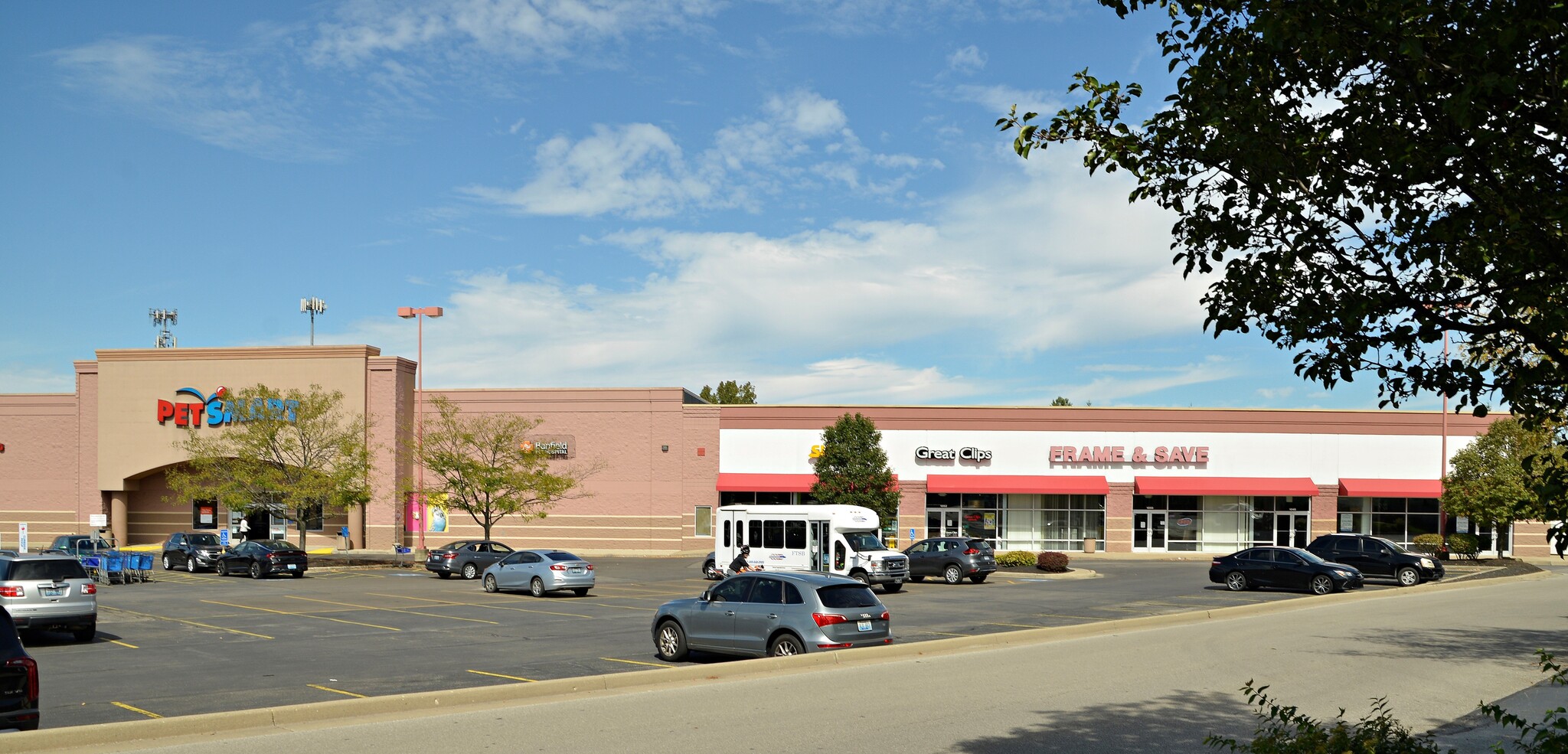 1030-1100 Hansel Ave, Florence, KY for lease Building Photo- Image 1 of 1