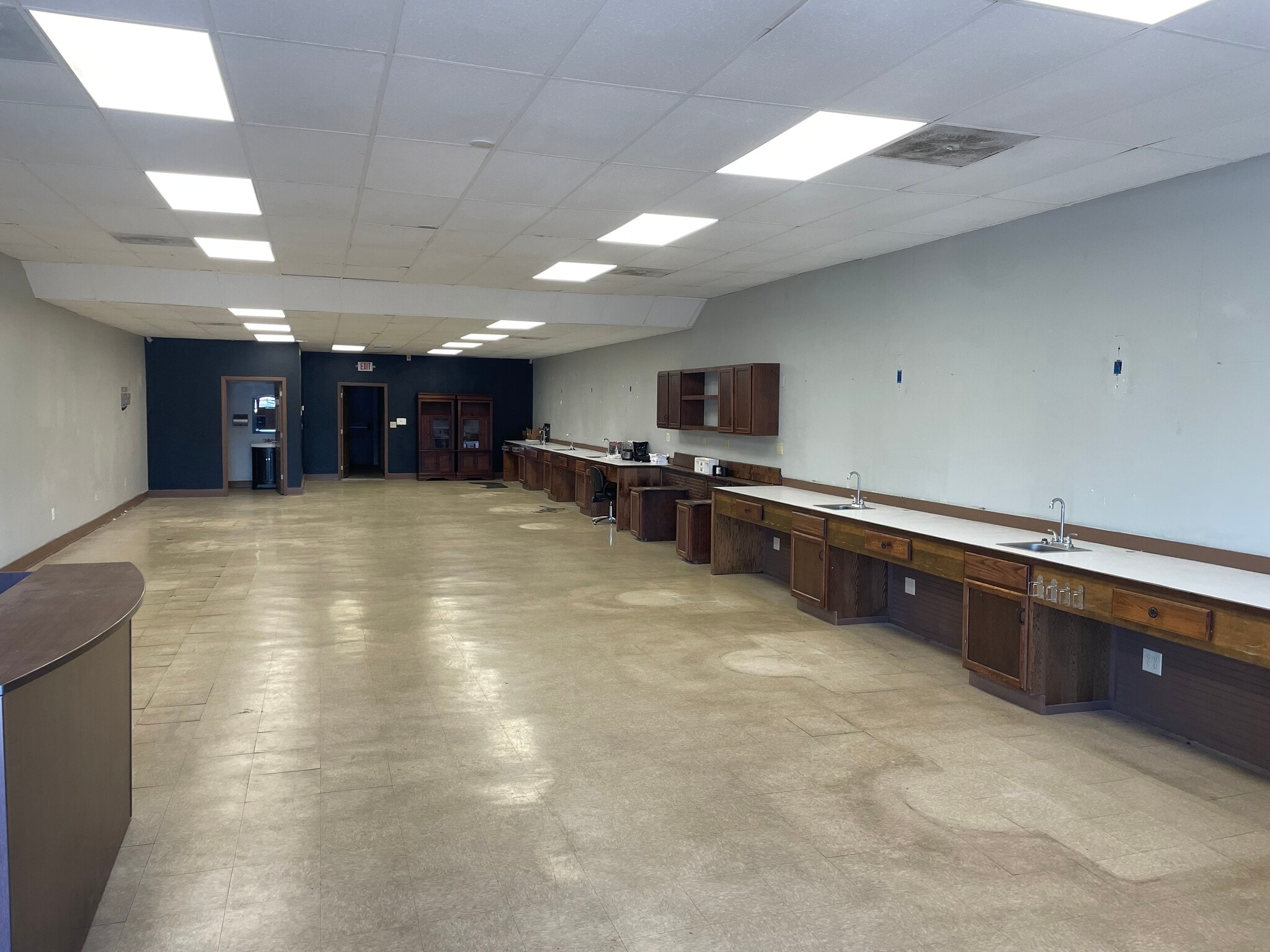 2282-2284 Savannah Hwy, Charleston, SC for lease Interior Photo- Image 1 of 5