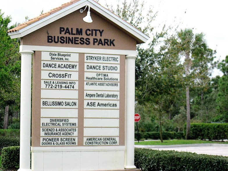 4291 SW High Meadows Ave, Palm City, FL à louer - Photo du bâtiment - Image 3 de 4