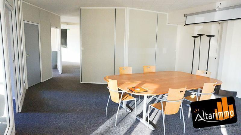 Office in  for sale Interior Photo- Image 1 of 7