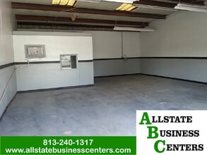 13652 N 12th St, Tampa, FL à louer Photo intérieure- Image 1 de 6