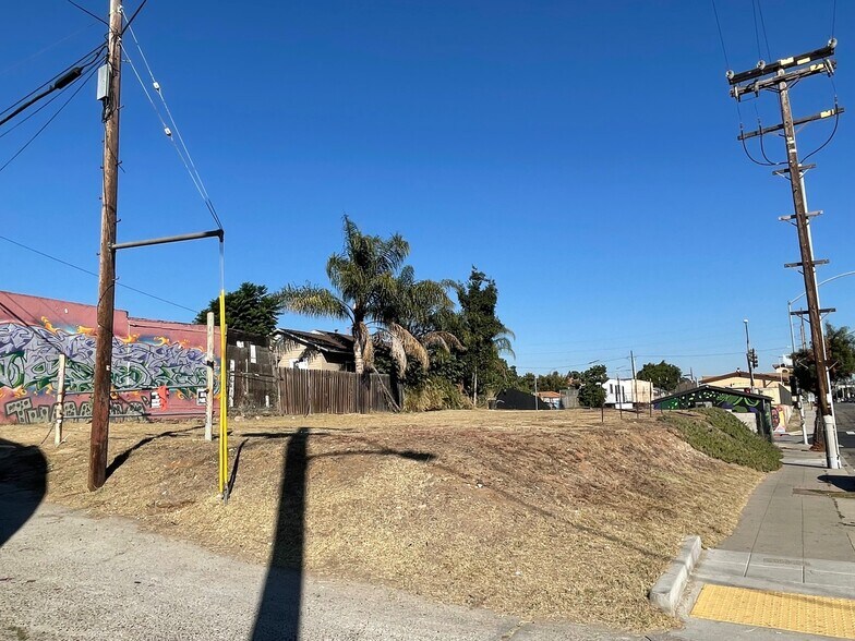 3193 Imperial Ave, San Diego, CA à louer - Photo du bâtiment - Image 3 de 13