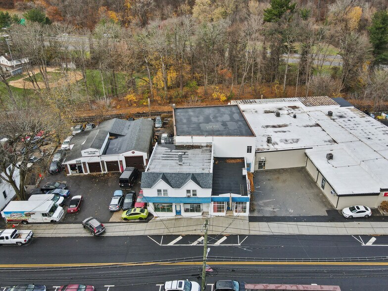 441 Commerce St, Hawthorne, NY à vendre - Photo du bâtiment - Image 2 de 21