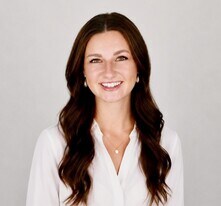 Annie Peretich