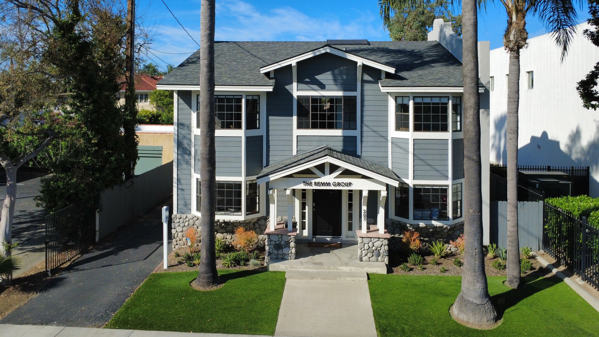 207 W 20th St, Santa Ana, CA for sale Primary Photo- Image 1 of 22