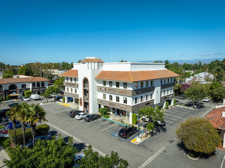 501 W Channel Islands Blvd, Port Hueneme, CA à louer - Photo du bâtiment - Image 3 de 16