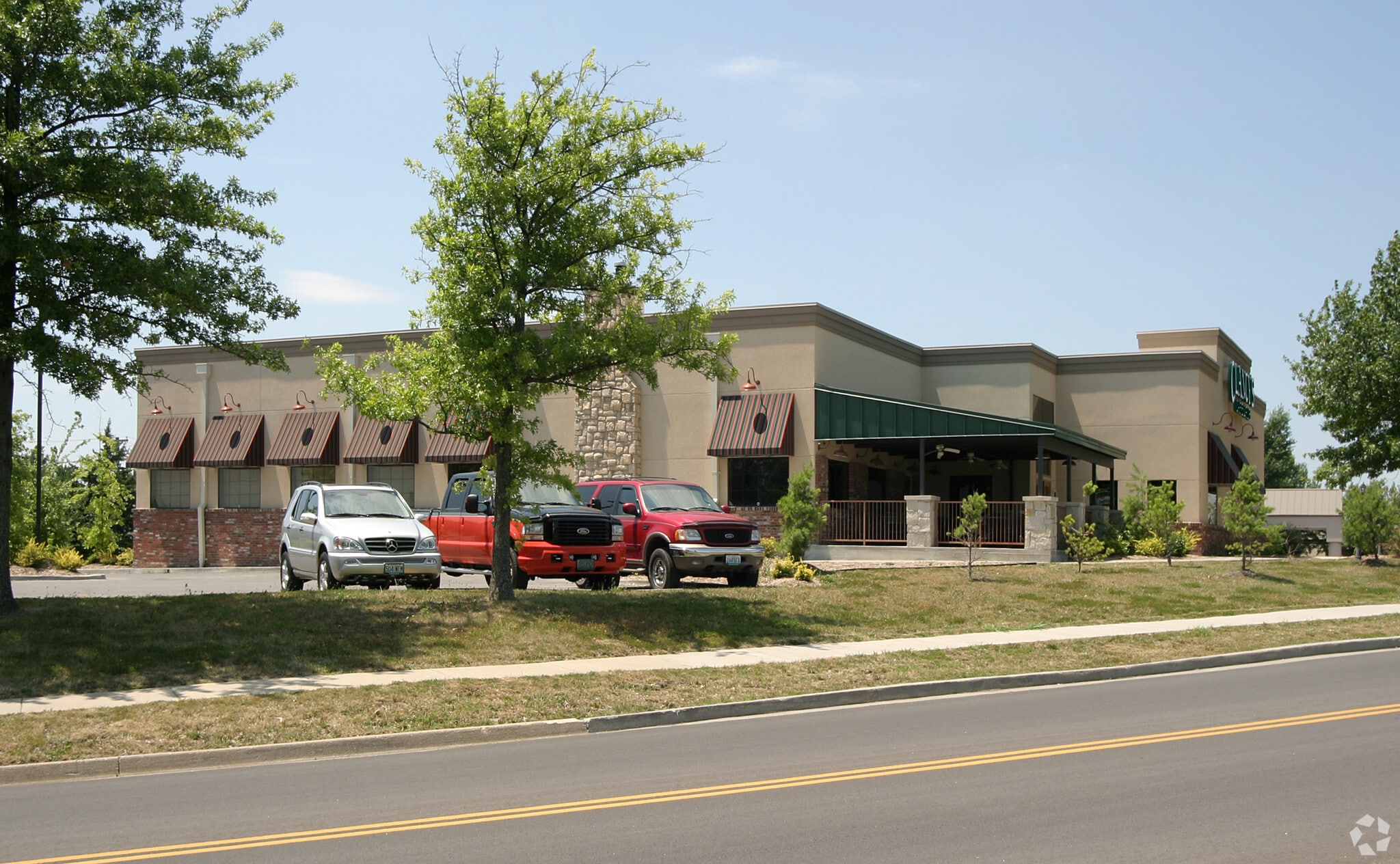 800 NW South Outer Rd, Blue Springs, MO à vendre Photo du bâtiment- Image 1 de 3