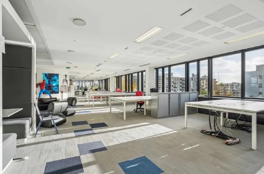 2-4 Rue Paul Vaillant-Couturier, Levallois-Perret à louer - Photo du bâtiment - Image 3 de 24