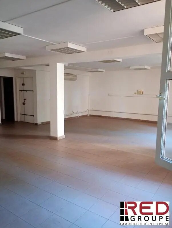 Office in Aix-en-Provence for lease Building Photo- Image 1 of 7