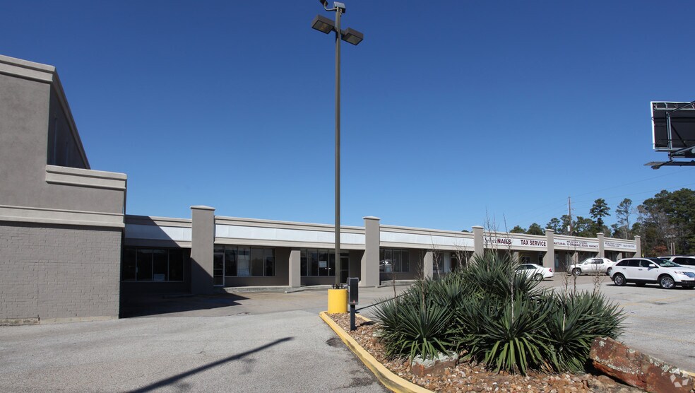15845 Highway 105 W, Montgomery, TX à louer - Photo du bâtiment - Image 2 de 4
