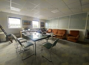 Flex in Argenteuil for lease Interior Photo- Image 2 of 3