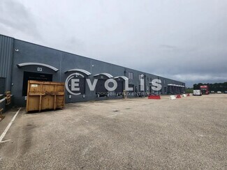 Plus de détails pour Local d'activités à louer