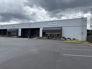 800 N 10th St, Sacramento, CA for lease Building Photo- Image 2 of 3