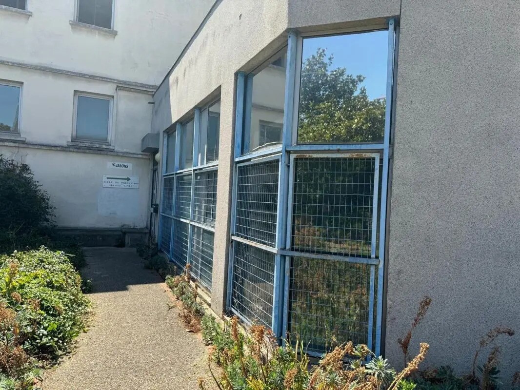 55 Rue Charles Frérot, Gentilly for lease Building Photo- Image 1 of 15