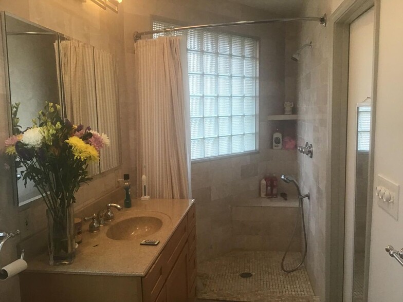 1344 Boyd Ave NW, Atlanta, GA à louer - Photo du bâtiment - Image 2 de 4