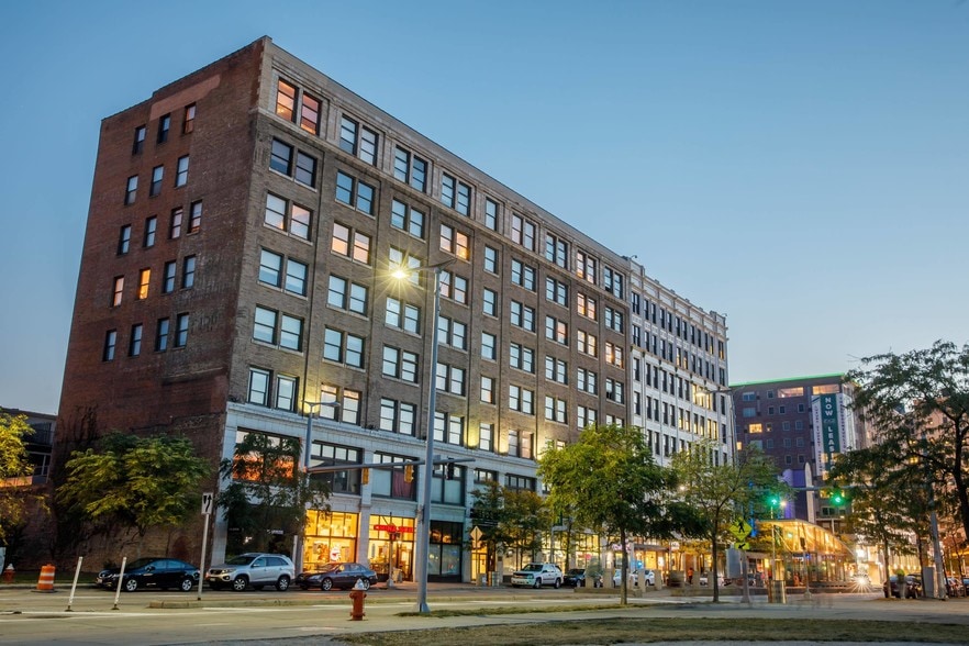 1900 Euclid Ave, Cleveland, OH for lease - Building Photo - Image 1 of 1