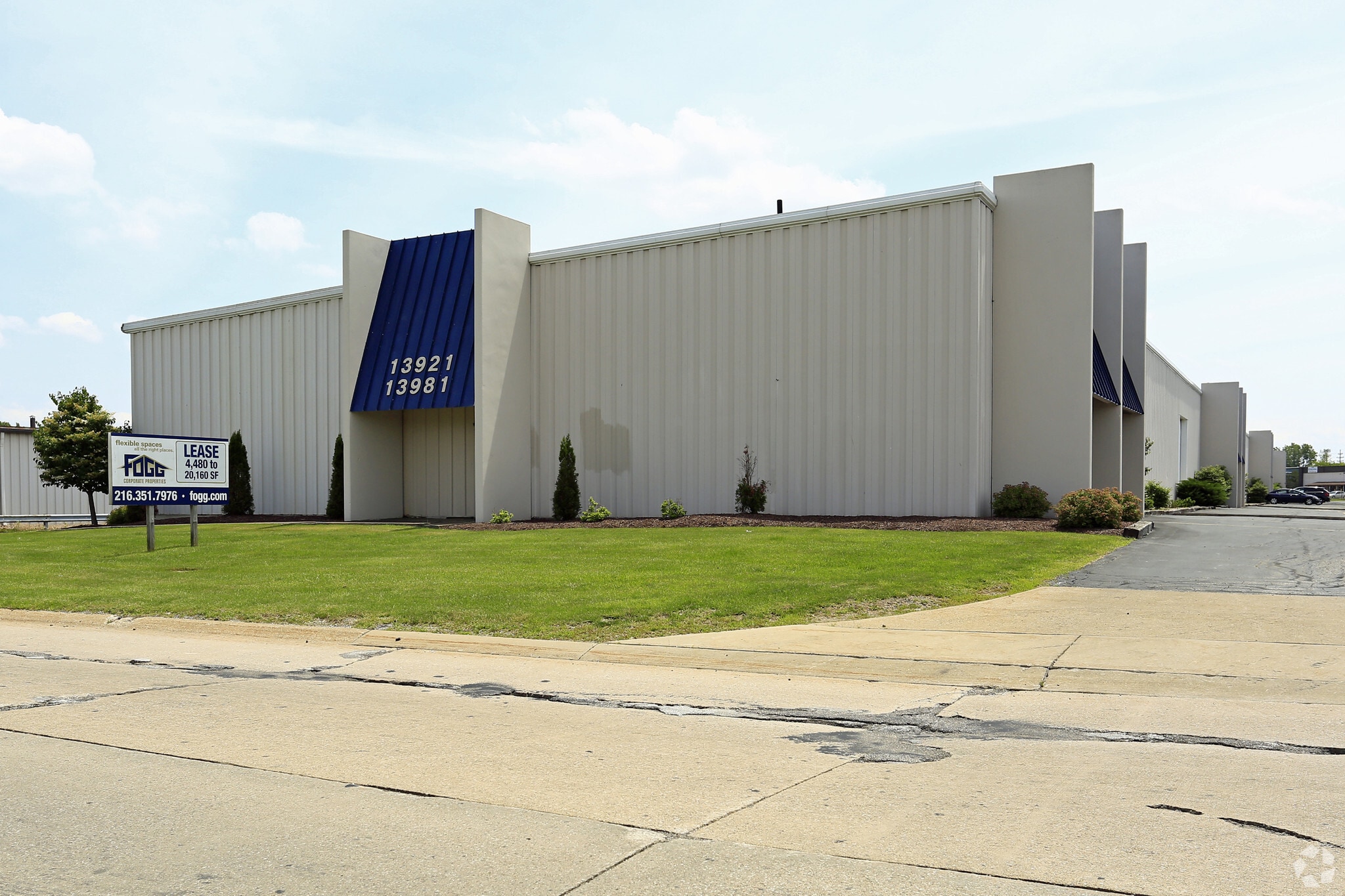 13921-13981 W Parkway, Cleveland, OH for lease Primary Photo- Image 1 of 11
