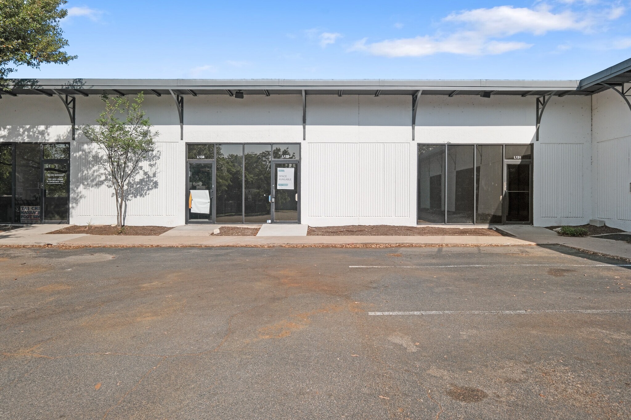5555 N Lamar Blvd, Austin, TX for lease Interior Photo- Image 1 of 18