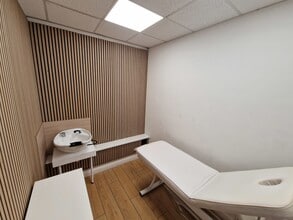 2 Amy St, Derby for lease Interior Photo- Image 2 of 14