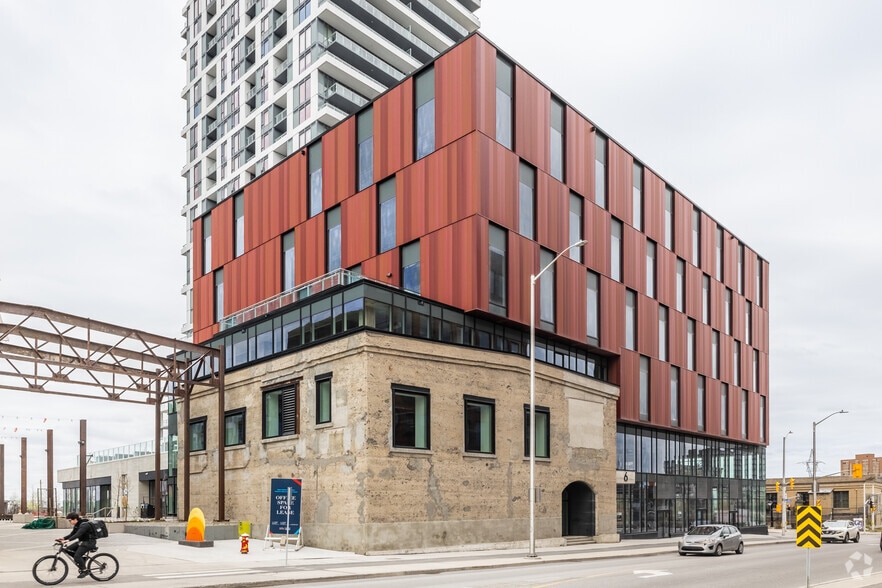 6 Booth St, Ottawa, ON à louer - Photo du bâtiment - Image 2 de 4