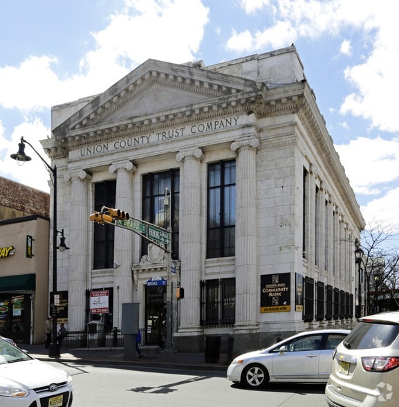 142 Broad St, Elizabeth, NJ à louer - Photo du bâtiment - Image 2 de 4