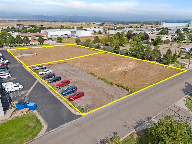 Boeing Dr & Lockheed Ave portefeuille de 3 propriétés à vendre sur LoopNet.ca - Aérien - Image 2 de 3