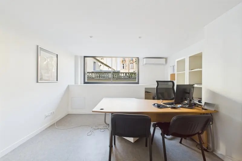 Office in Montpellier for lease - Interior Photo - Image 3 of 7