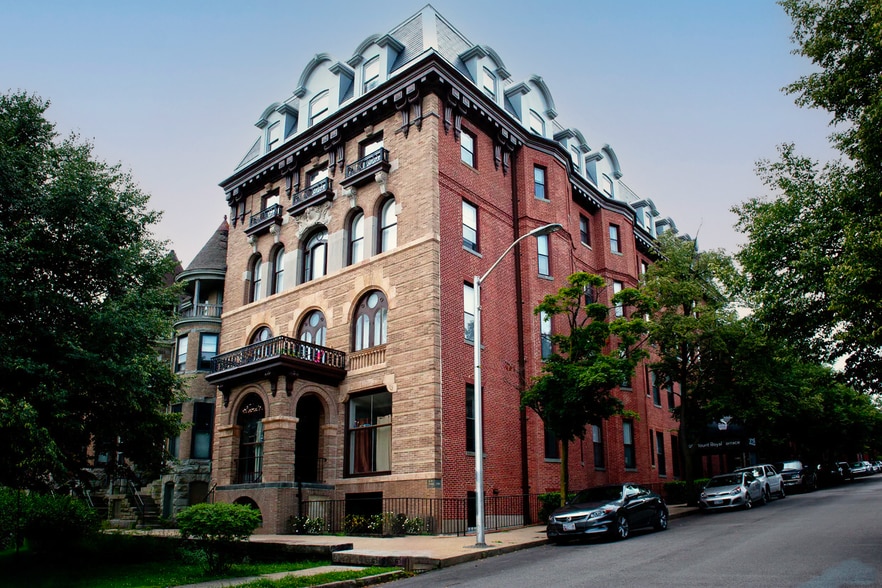 2028 Mount Royal Ter, Baltimore, MD for sale - Building Photo - Image 1 of 16
