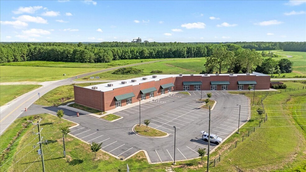 40 Industrial Park Dr, Henderson, NC à louer - Aérien - Image 3 de 32