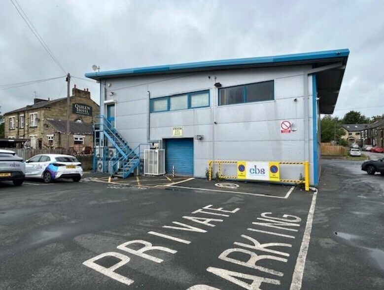 Thornton Rd, Bradford à vendre - Photo du bâtiment - Image 2 de 2