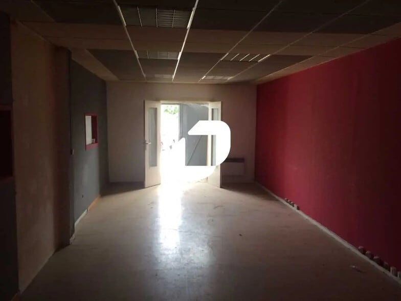 Office in Chevilly-Larue for lease - Building Photo - Image 2 of 13